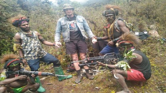 New Zealand pilot Phillip Mehrtens freed by Papua rebels after 19 months | Conflict News