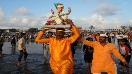 Indians celebrate elephant-headed Hindu god Ganesha, remover of obstacles | Religion