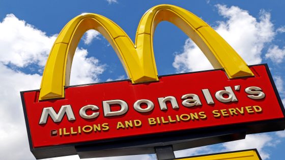 US fast-food chains pull onions after McDonald’s E coli outbreak | Food