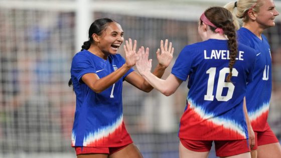 USWNT 3, Iceland 1: Alyssa Thompson's first international goal helps U.S. secure victory