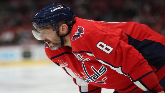 Alex Ovechkin out 4 to 6 weeks with fractured fibula: What it means for Capitals, goal record chase