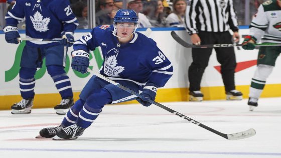 How does Fraser Minten fit into the Maple Leafs' plans at centre?