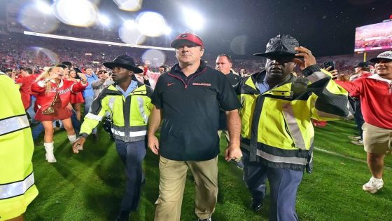 What does Georgia do well? Loss to Ole Miss raises an unfamiliar late-season question