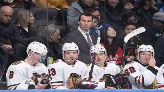 Who's to blame for Blackhawks' abysmal offense? From the top down, just about everyone