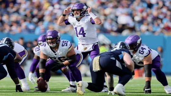 Sam Darnold, Vikings win third straight game as penalties crush Titans: Key takeaways