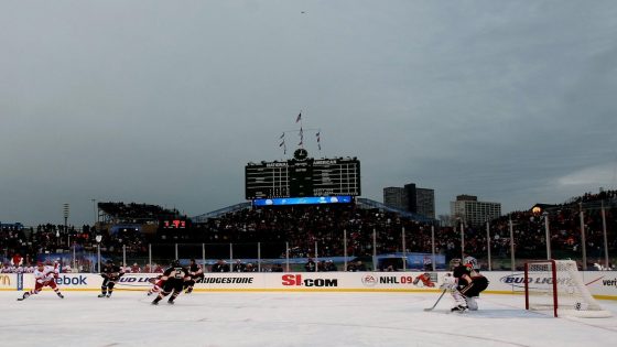 'Road To The NHL Winter Classic' TV series to return ahead of Blackhawks vs. Blues at Wrigley Field