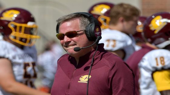 Central Michigan coach Jim McElwain to retire after 2024 season