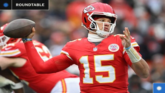 NFL Week 16 roundtable: Should Chiefs fans worry about Mahomes? Steelers or Ravens for AFC North?