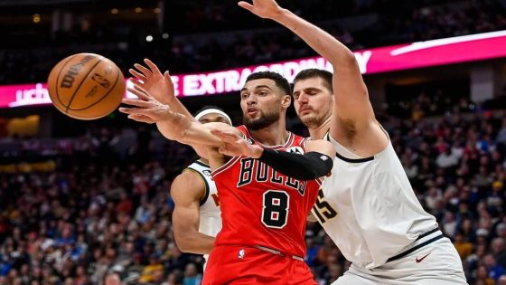 Nuggets searching for offensive help via trade, eyeing Bulls' Zach LaVine: Sources