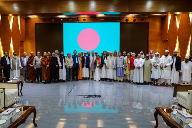 5_Yunus meets religious leaders-1733977359