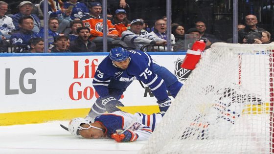 Maple Leafs' Ryan Reaves defends NHL record: 'I'm gonna keep playing hard, if not harder now'