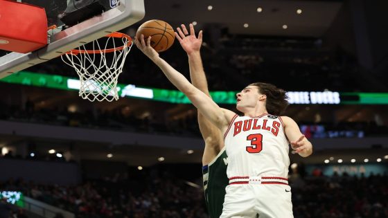 Bulls notebook: Josh Giddey finding ways to 'fit in'; Matas Buzelis bounces back