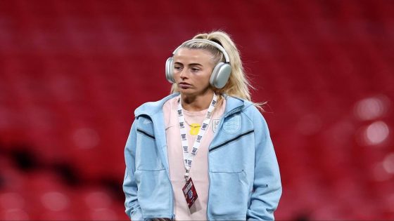 Chloe Kelly and Fran Kirby withdraw from England squad before Switzerland friendly