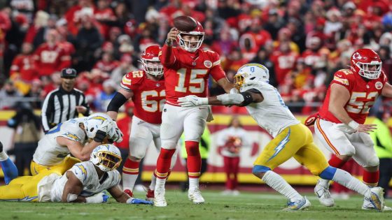 Chargers dealt another scar from Patrick Mahomes, AFC West champion Chiefs