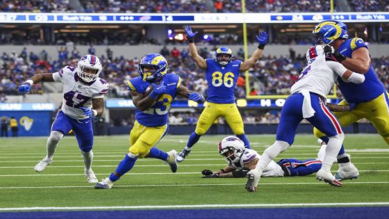 Bills defense's woeful performance stunts comeback effort vs. Rams