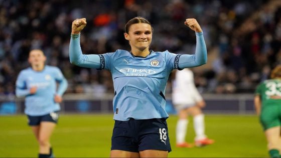 Kerstin Casparij signs Manchester City contract extension through to 2027