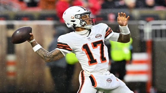 What does switch to Dorian Thompson-Robinson mean for Browns' future at QB?