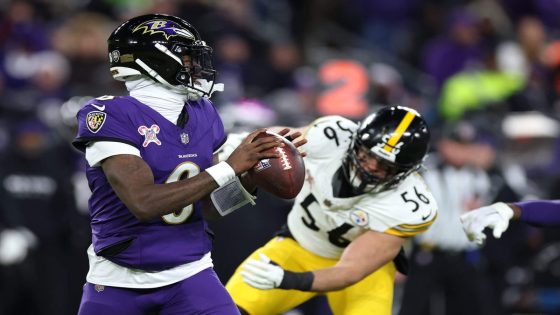 Lamar Jackson, Ravens down Steelers to reach playoffs, tie atop AFC North: Key takeaways