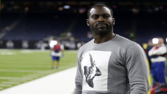 Michael Vick will lean on guidance from fellow coaches and '110 percent effort' as he begins tenure at Norfolk State