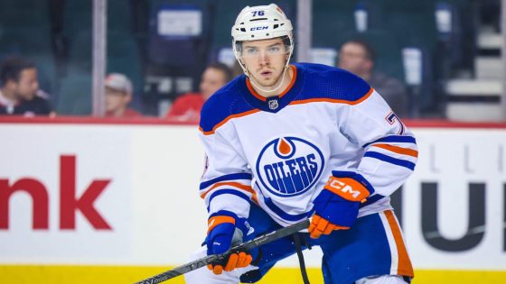 Edmonton Oilers defence prospect Phil Kemp reaches a crossroads