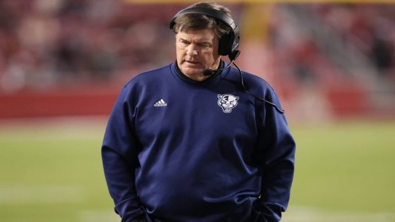 FIU firing Mike MacIntyre after third straight 4-8 season: Source