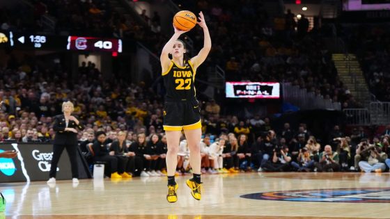 Iowa to retire Caitlin Clark's No. 22 jersey in February