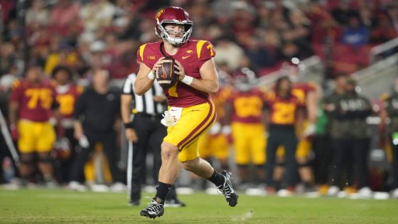 Louisville lands USC transfer quarterback Miller Moss: Source