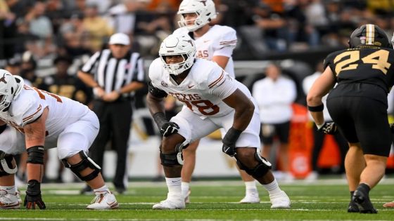 Bears mock draft reaction: How would Kelvin Banks Jr. improve Caleb Williams' O-line?