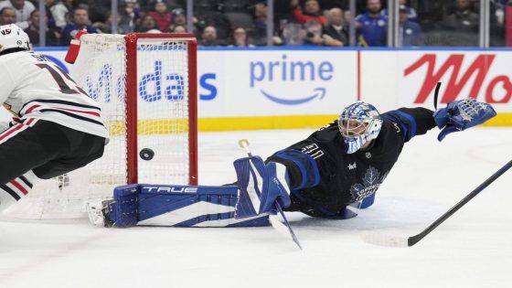 Maple Leafs report cards: Stolarz's excellent night carries Toronto in lackluster win