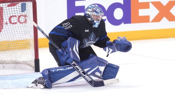 Maple Leafs call goalie Anthony Stolarz day to day, recall Dennis Hildeby on emergency basis