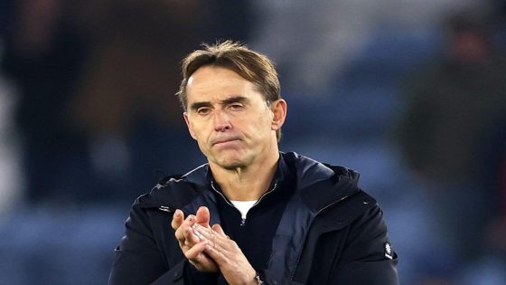 West Ham board discussing Julen Lopetegui's future with head coach fighting to save job